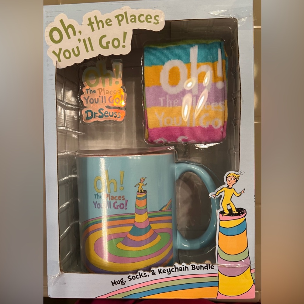 Dr. Seuss - “Oh the Places You’ll Go” Gift set! Just add cellophane wrap! - Picture 3 of 15